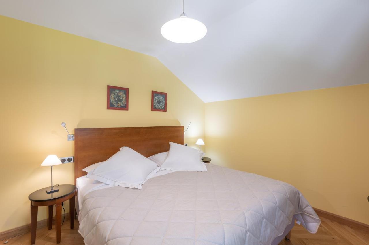 Le Manoir Au Hotel 4*