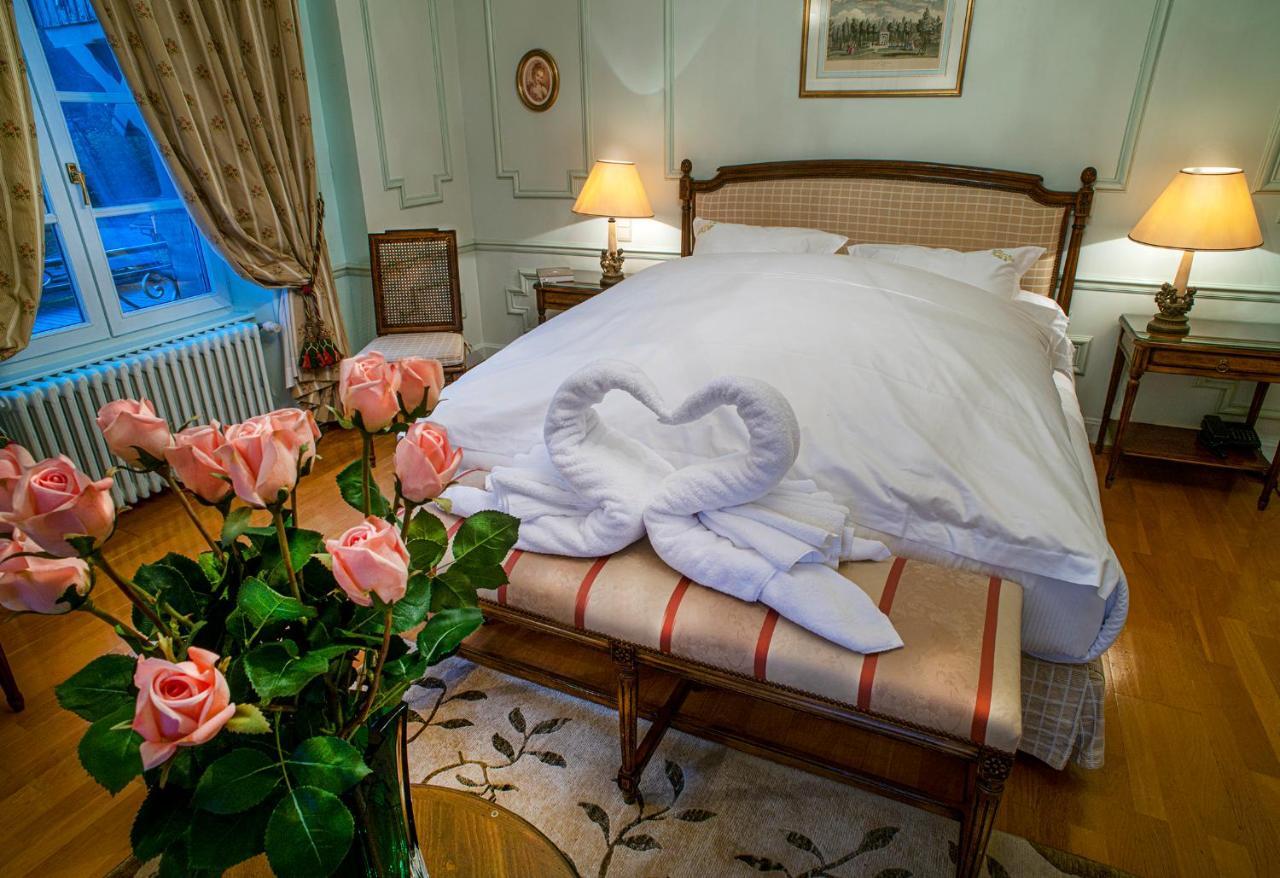 Le Manoir Au Hotel
